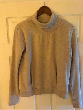 ALO Yoga Sandstone mock turtleneck  Pullover